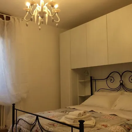 La Rosa Del Garda 2 Apartamento *