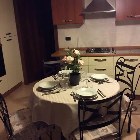 דירה La Rosa Del Garda 2 *